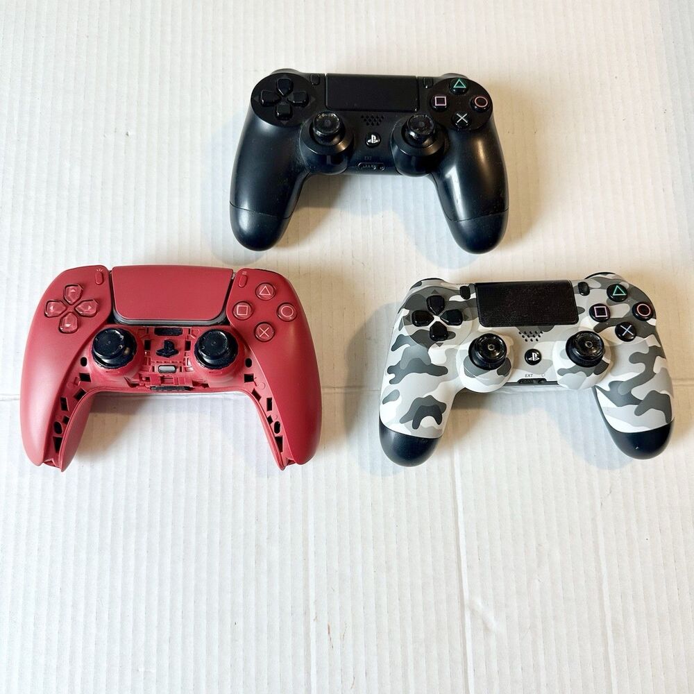 Sony PlayStation 4 PS4 Wireless Controllers Lot of 3 *FOR PARTS OR REPAIR ONLY